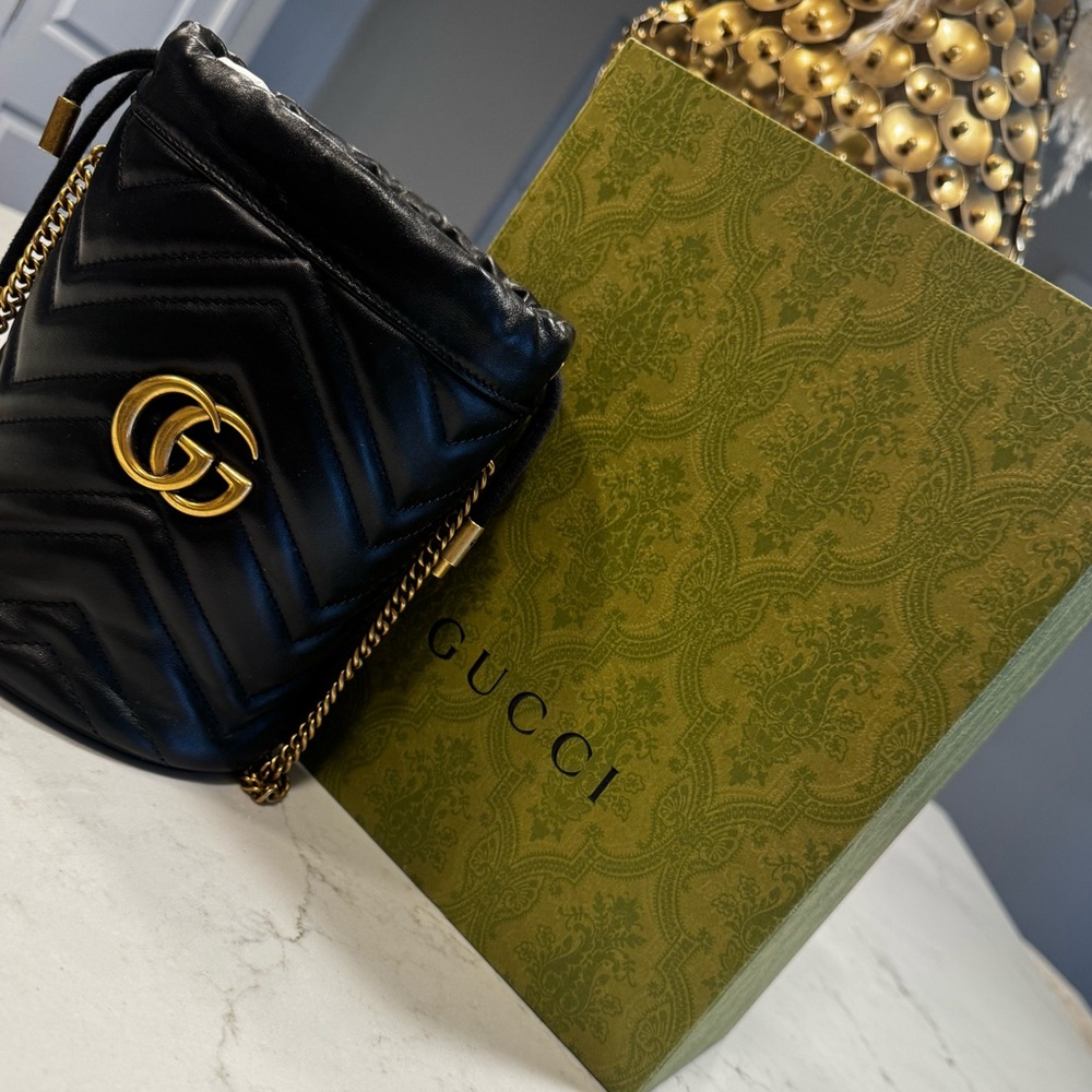 Gucci Women’s Gg Marmont Bucket Bag
